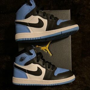 Toddler Jordan 1 Retro High